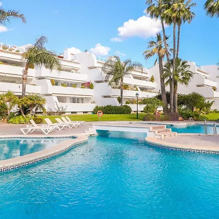 Bahia De Modern * Marbella