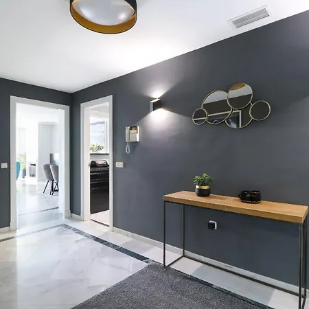 Bahia De Modern Apartment Marbella